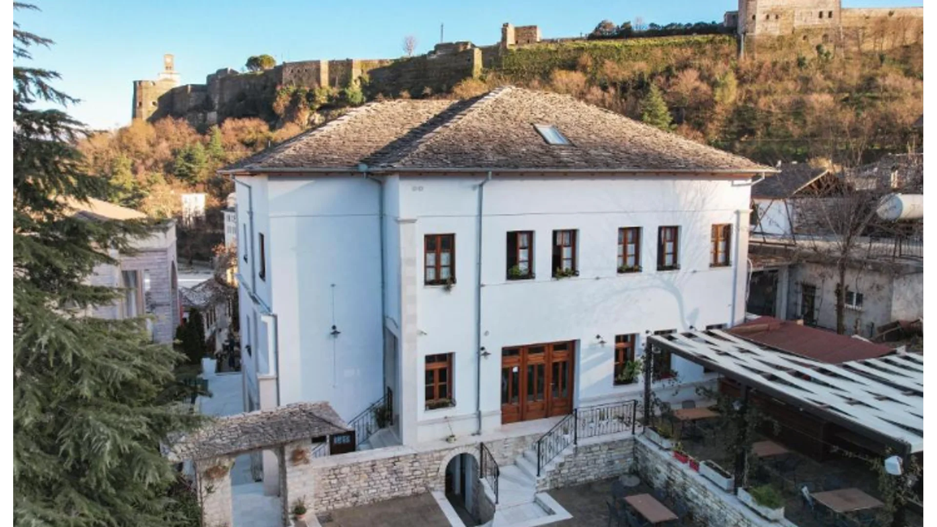 Hotel Bineri